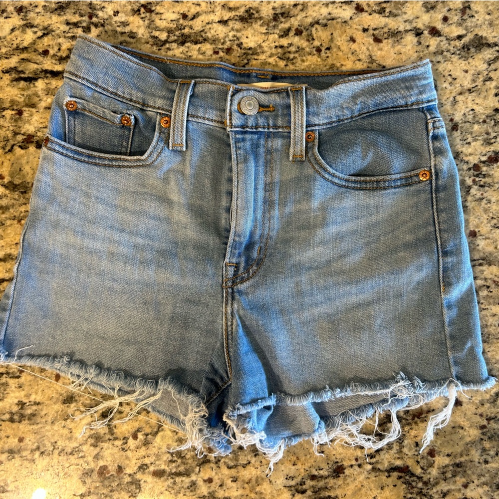 Women’s Levi’s high waisted cutoff denim jean shorts